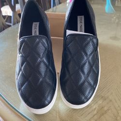 Steve Madden Sneakers