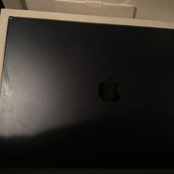 Apple MacBook Air 15.3 
