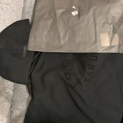 Large Essential Cloud Jet Black Hoodie