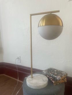 Tabletop Lamp