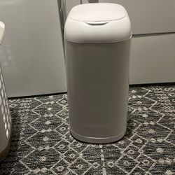 Diaper Genie Expressions With Bags Included 