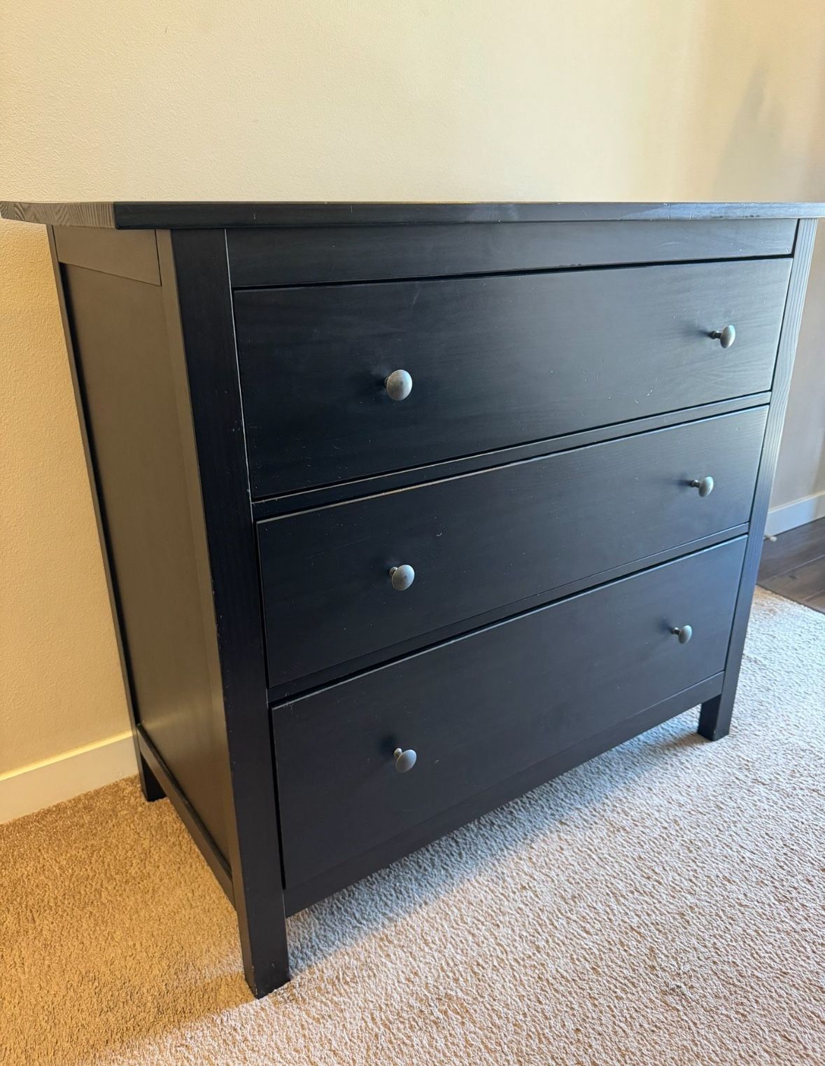 Ikea 3-drawers Dresser 🌺great condition
