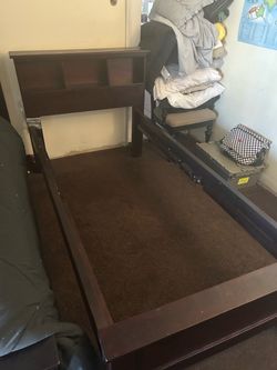 Twin bed