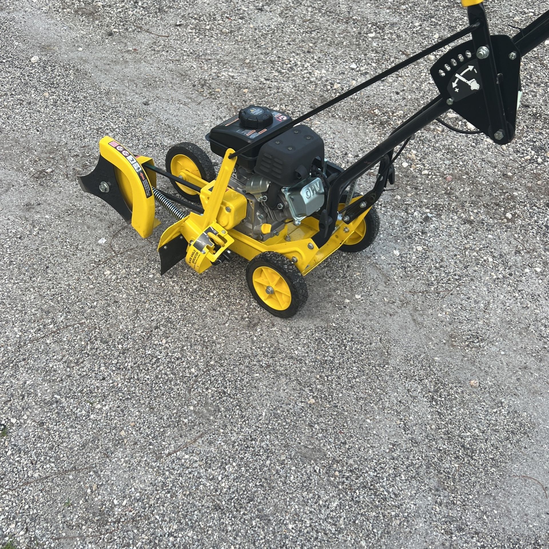 4 Stroke Edger Brand New Cost 370 Dollars 79 Cc Champion Does More Than Edge no Mix