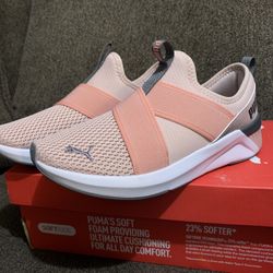 Women’s Puma 7.5