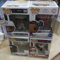 Funko Pop! #09 Lewis Hamilton #1363 Nebula Wade #242 Roquan Smith #148 Patrick Mahomes II. New   
