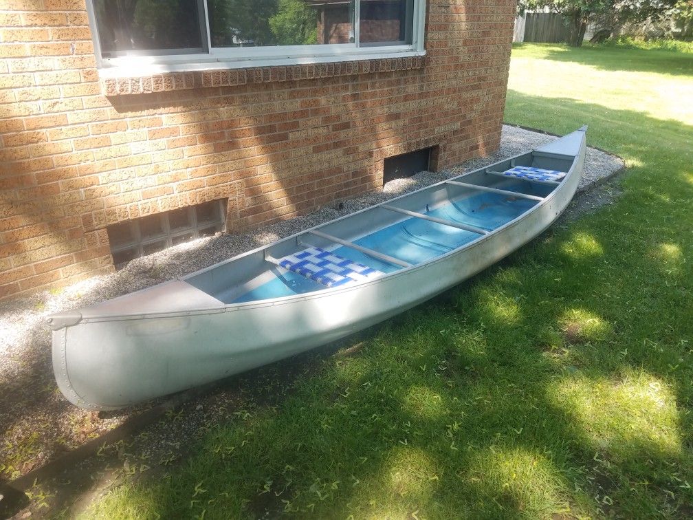 15' Browning Marine aluminum canoe