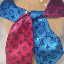 Two Face MultiColor Lv Logo Scarf