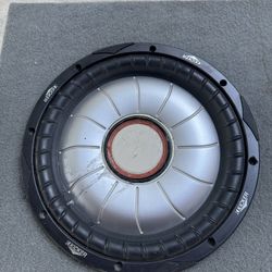 Kicker’s 2 12’s