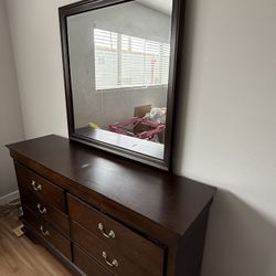 Bedroom dresser 