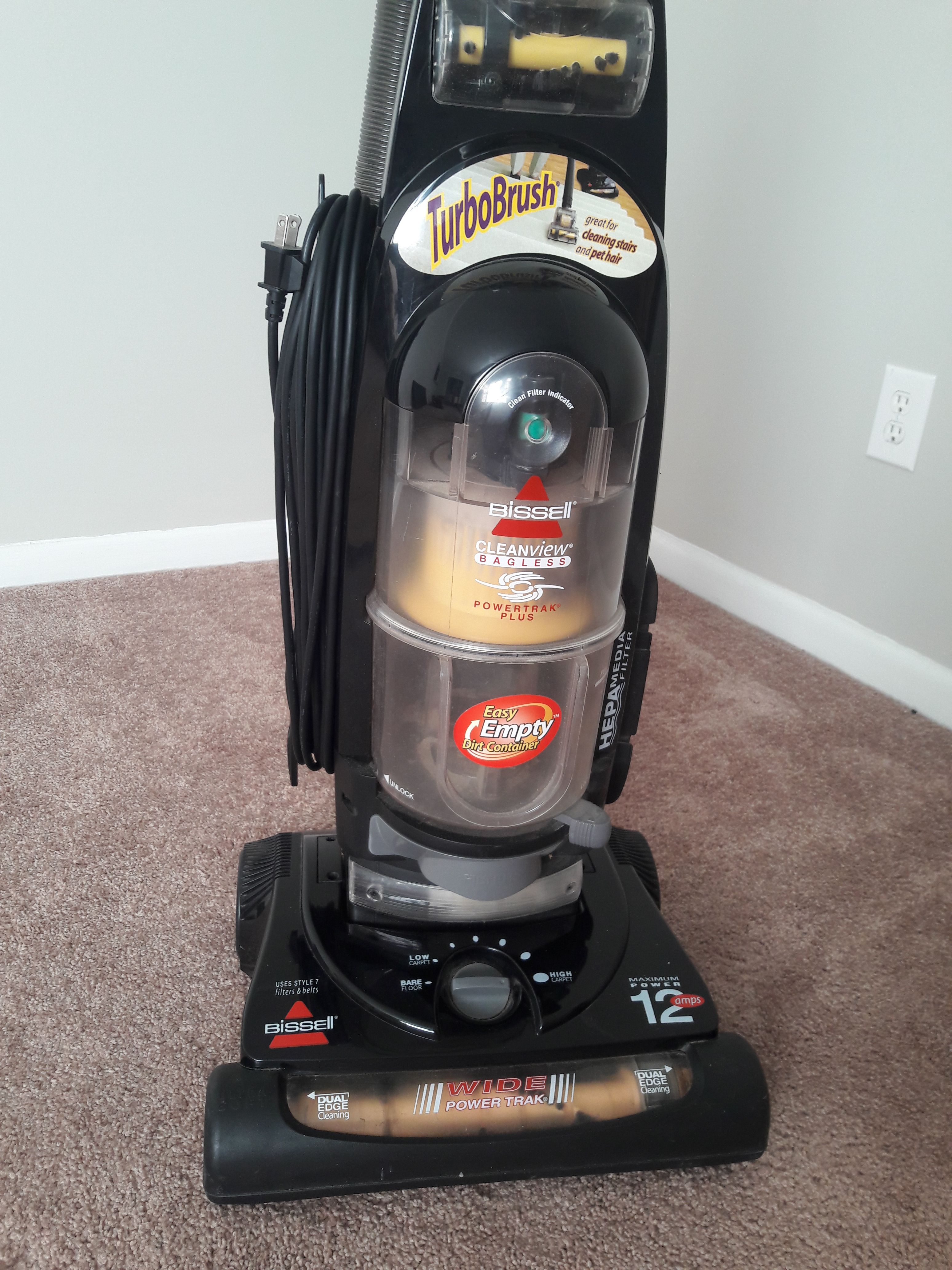 Powerful 12 Amp Bissell vacuum cleaner