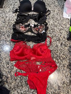 Victoria secret panty and bra set w/ free teddy bear