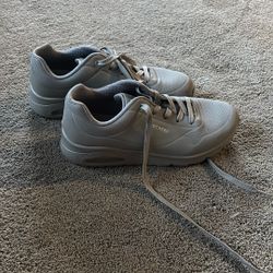 Grey Women’s UNO Sketchers Stand On Air  