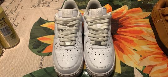 White air forces, size 8.5 in men’s