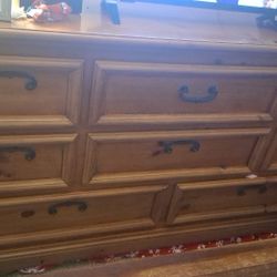8 Drawer dresser