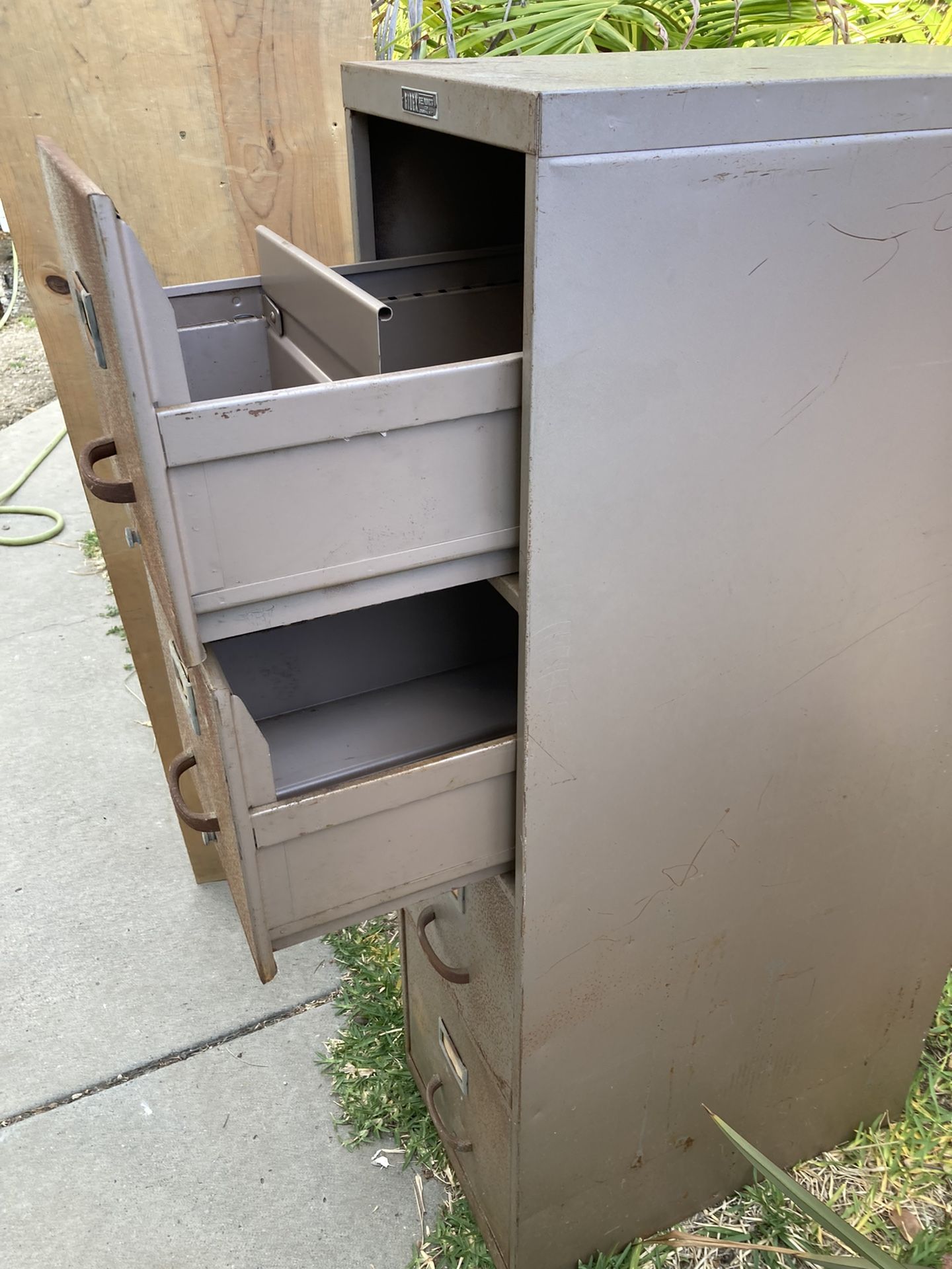 Free 5 Feet File Cabinet 4 Drawers