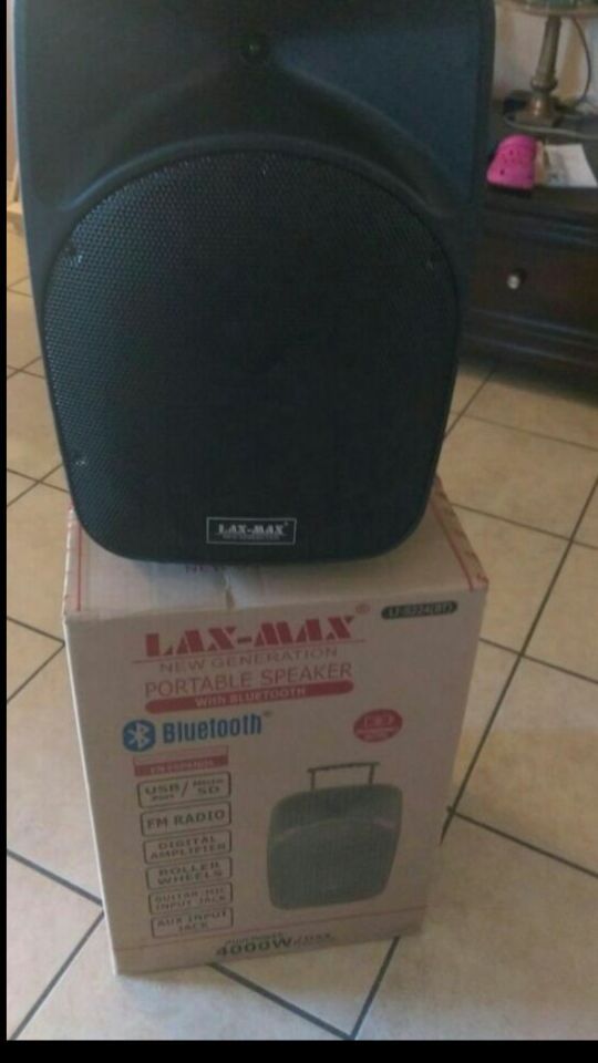 NEW LAX MAX 4,000 Watts peak power PORTABLE BLUETOOTH SPEAKER for Sale