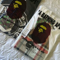 BAPE T shirt X Chrome hearts Black Size Medium BAPE T shirt X Burberry White Size Medium