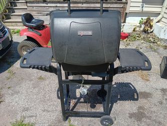 Charbroil Grill