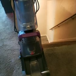 Bissell Carpet Cleaner 