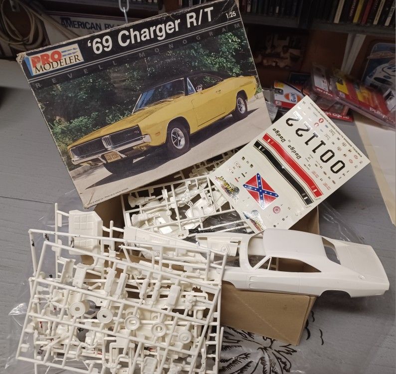 Model $20 apple Valley