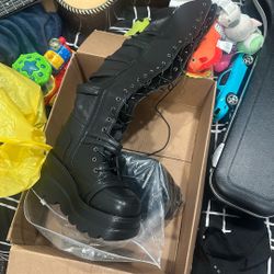 BRAND NEW PLATFORM RAVE BOOTS