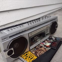 Vintage GE Boombox 3-5287A – Fully Working – Strong Radio – Cassette + Tapes $100 O.B.O.