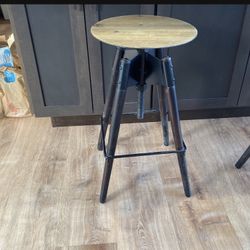 3 Bar Stools
