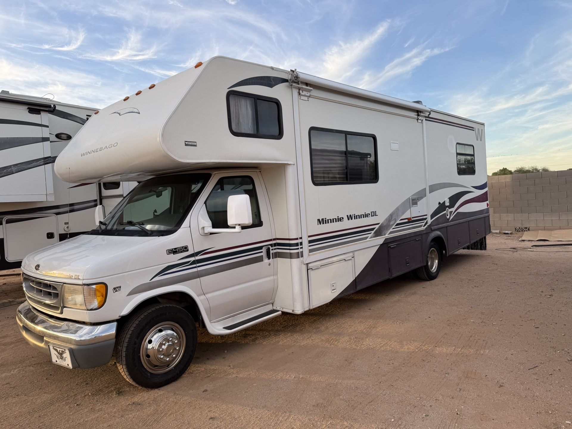 Winnebago Minnie Winnie