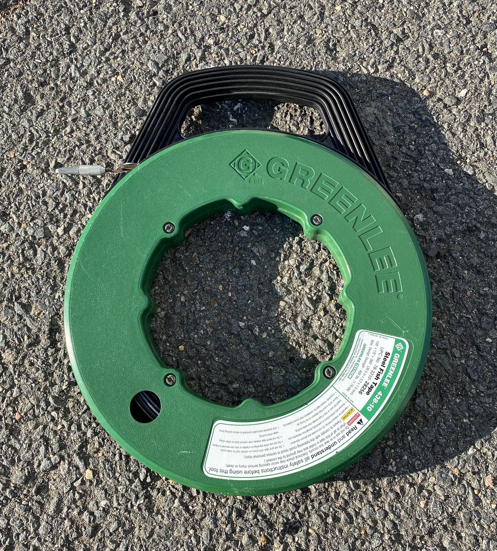 Greenlee 438-10 Steel Fish Tape 100 ft x 1/8 in x .060 in Green Reel