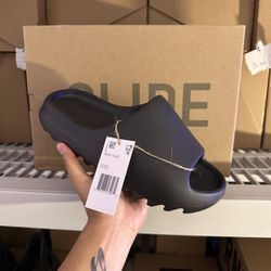 Yeezy Slides