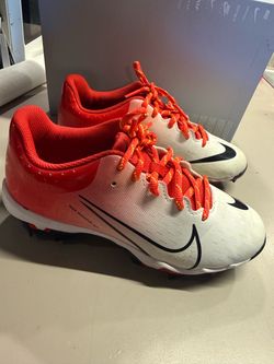 Nike Diamond Cleats size 4.5Y