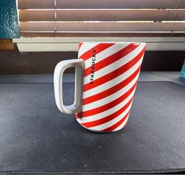2018 Starbucks 12 oz coffee mug