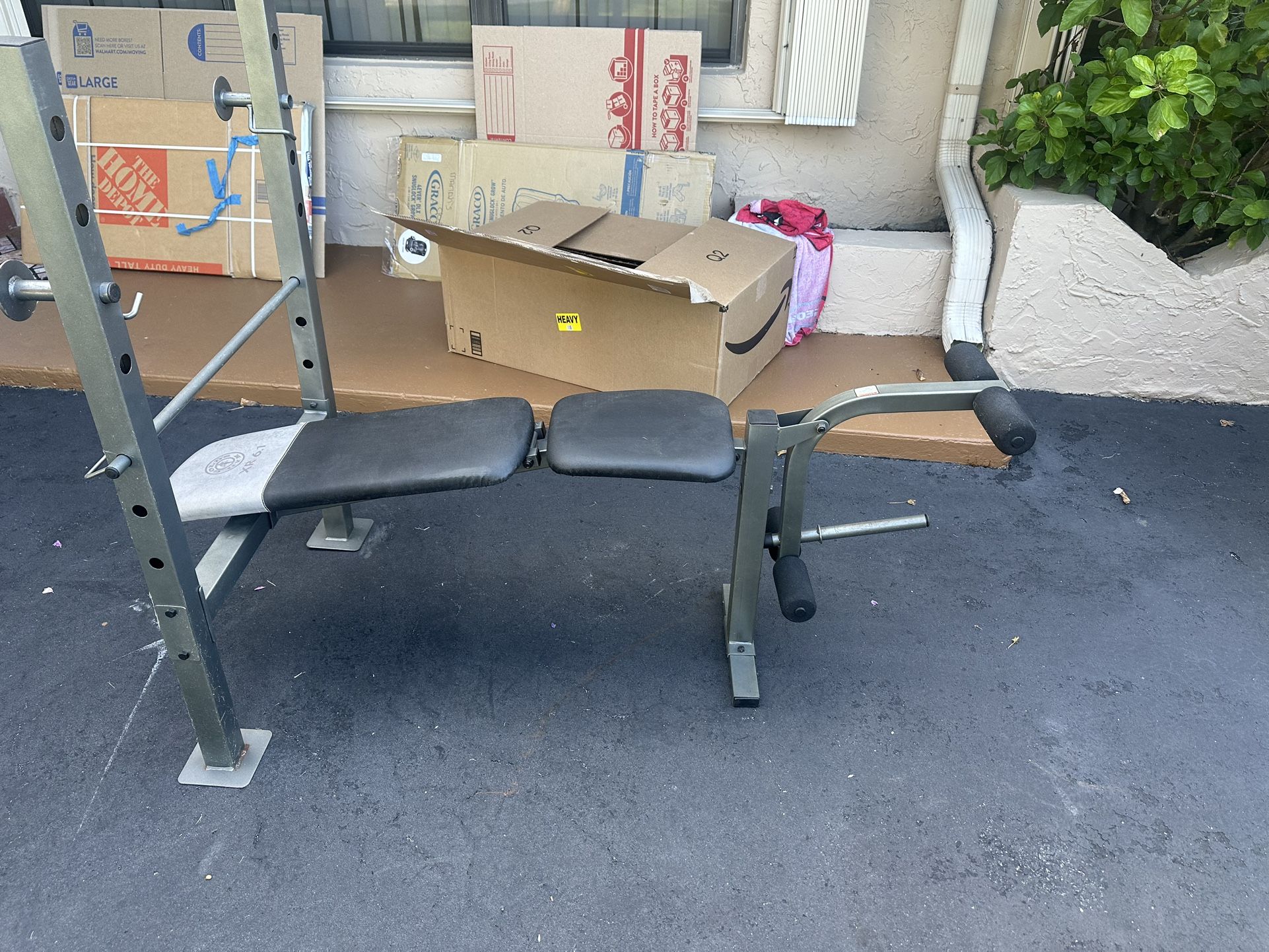 Weight Bench