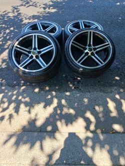 20"Irocs 5x114.3 lugs