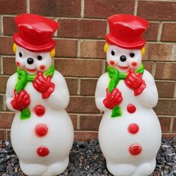 Pair Of Vintage Blow Mold Snowmen