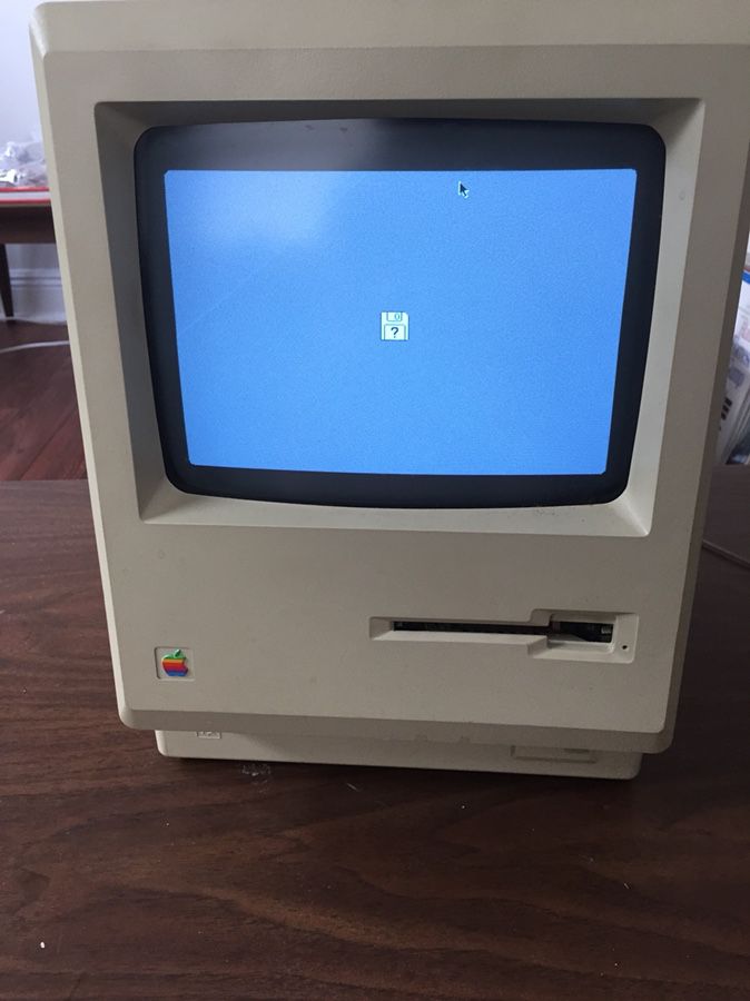 Vintage Apple Mac 512k Macintosh computer