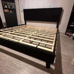 King Size Bed Frame (tufted/upholstered) 