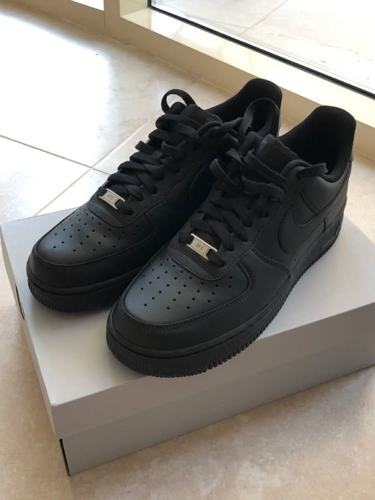 black air force 1s