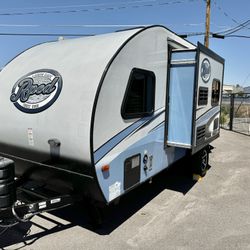 2017 Forestriver Roof Mini Trailer