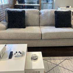 Ashley Furniture Vayda Sofa - 87 x 37 x 38