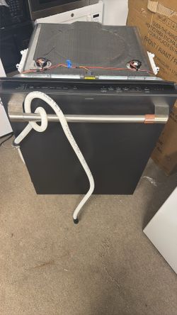 Café Dishwasher