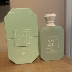 Kayali Pistachio Gelato 