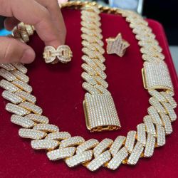 Chain Bracelet And 2 Rings