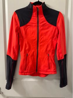 Lululemon Forme Jacket Brushed Love Red Deep Coal Women’s Size 4 Stretch