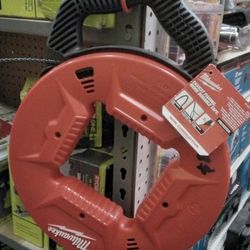 MILWAUKEE 50' POLYESTER FISH TAPE W/ NON - CONDUCTIVE TIP