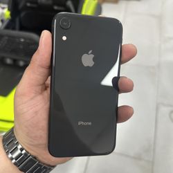 iPhone XR 64GB Unlocked $199 Cash Or Card!!