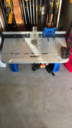 Router table with router Kobalt