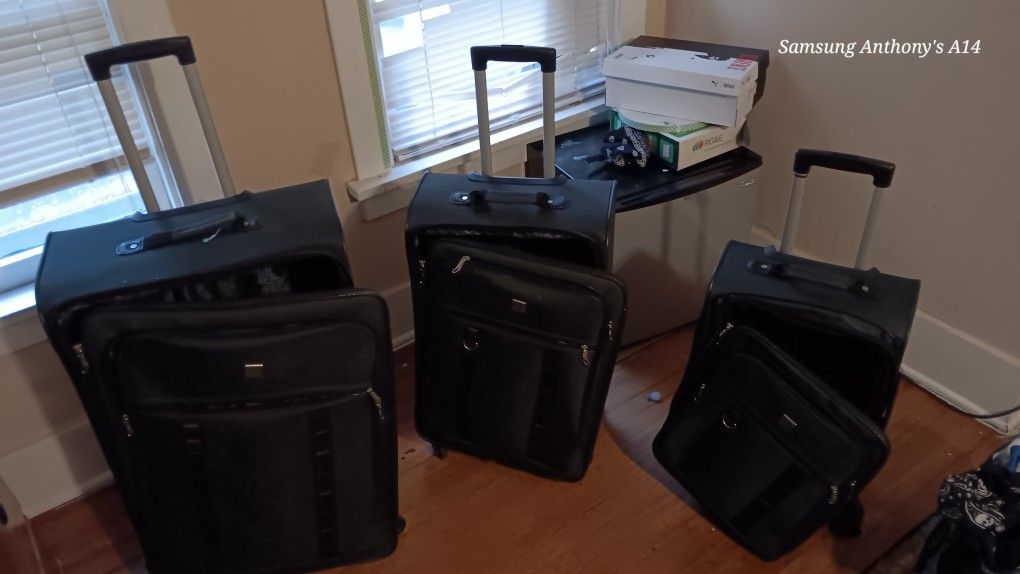 3-Piece Luggage Set