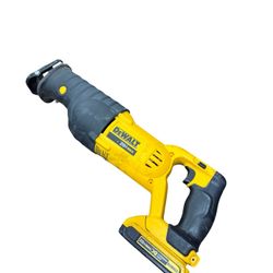DEWALT 20V MAX Cordless Reciprocating Saw With Battery